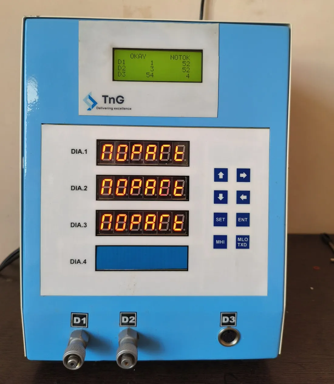 TnG gauge with three red readouts labelled DIA 1 to DIA 3.
